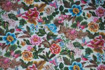 Tissu grand motif floral et papillons - oiseau-fond écru